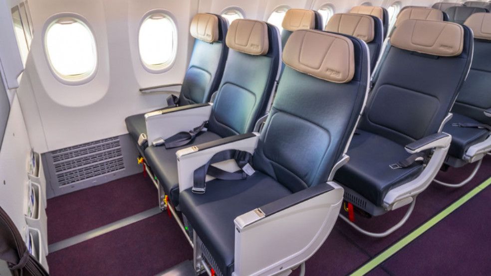 A photograph of Aeromexico’s AM Plus seats